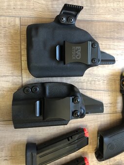 CZ P10C puzdro, Olight Baldr mini - 2