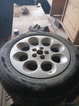 Predám zimné pneumatiky 185/65r15 - 2