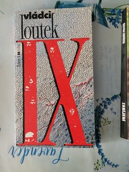 8 x sf/fantasy mix - 2