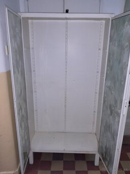 Plechová skriňa - 2