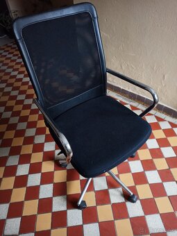 Kancelárska stolička - 2