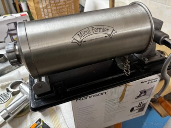 plnička na klobásy - 2