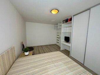 2-izbový byt na predaj na ulici Riadok po kompletnej rekonšt - 2