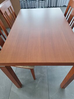 Stol ..a stol +3 stolicky - 2