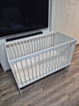 Drevená detská postieľka - 2