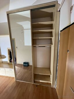 Nábytok do predsiene - 2