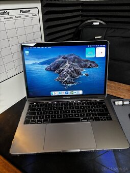 MacBook Pro 13” (128 GB / 8 GB RAM) Touch Bar - 2