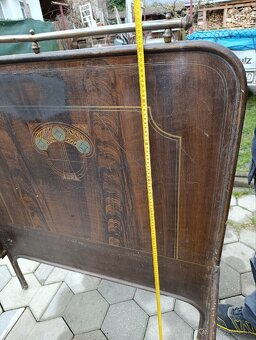 Kovová starožitna posteľ - 2