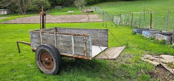 Vyklapatelna vlecka za traktor - 2