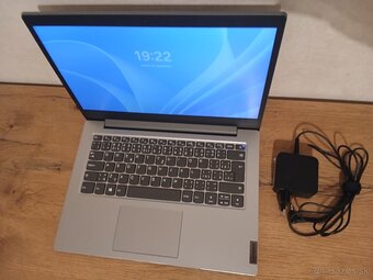 Predám notebook Lenovo Ideapad - 2