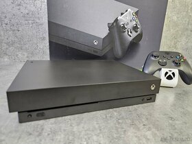 Xbox One X 1TB + 1 ovládač + zľava na hry - (Kinect) - 2