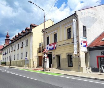 Predaj polyfunkčného objektu na námestí v Brezne - 2
