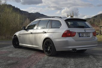 BMW E91 330d LCI - 2