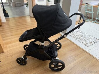 Predám Bugaboo Fox4 čierna konstrukcia - 2