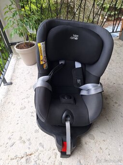 Britax Romer Dualfix M i size - 2