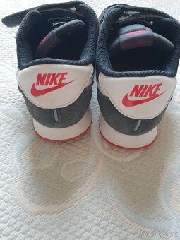 Nike v.35 - 2