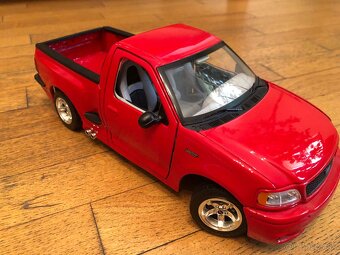 Bburago ford - 2