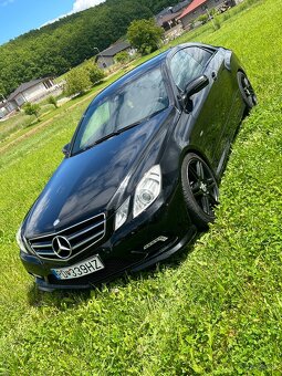 Mercedes benz E - 2