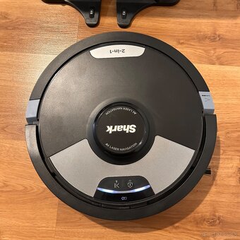 Shark AI laser navigation 2 in 1 - 2