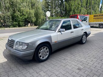 Mercedes 124 E 200 benzin rok 1994 - 2