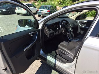 Volvo XC60 4x4 D3 automat RV 2011 - - 2