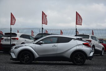 Toyota C-HR 1.8 Hybrid - slovenské auto - 2