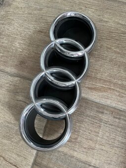 Náhradné diely znak +chromova lista - 2