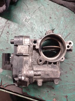 Škrtiaca klapka opel - 2
