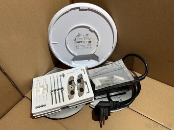 UniFi AP AC PRO - 2