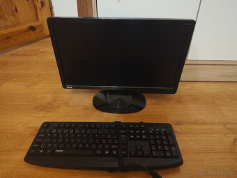 Predam kancelarsku zostavu - 2