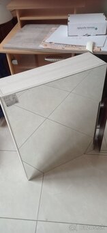 zrkadlové skrinky - 2