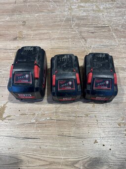 MILWAUKEE M18 baterie - 2