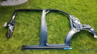 Ford Transit Custom 2012 - 2023 bocnica bok prah stlpik - 2