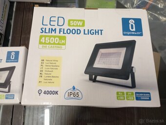 Svetelné reflektory LED - 2
