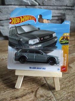 Set Hot Wheels - Audi RS2 a Audi RS6. - 2