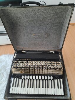 Predám Hohner 120 Bas - 2