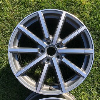 2ks Audi elektrony 18” - 2