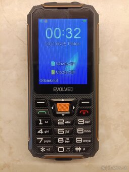 Evolveo StrongPhone Z5 - 2