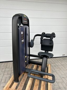 Stroj na brucho Technogym Selection Black Edition - 2