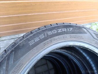 225/50 R17 Nokian letné - 2