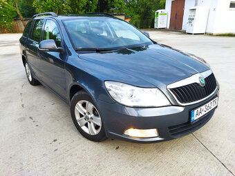 Škoda octavia 1,6 tdi kombi NAVI - 2