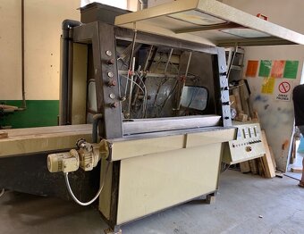 Automatický lakovací stroj Delle Vedove - 2