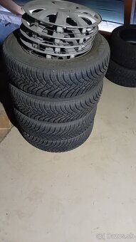 Zimné pneumatiky s diskami 195/65 r15 - 2