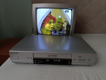 Špičkový videorekordér PANASONIC NV-HV61, 6 hlav,Hifi Stereo - 2