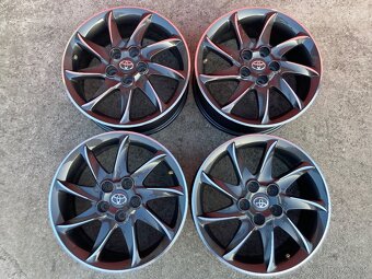 Originál Toyota R17" 5x114,3 - 4ks - 2
