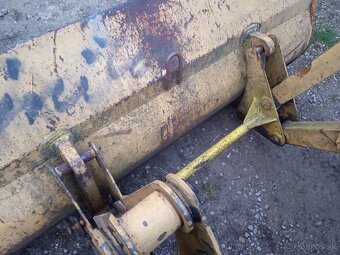 Kúpim prednú radlicu - 2