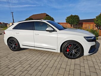 Audi Q8 50 3.0 TDI mHEV S-line 210kW quattro tiptronic - 2