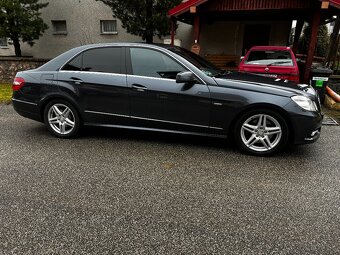 Mercedes -Benz MB E350 W212 rv2010 - 2