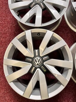 5x112 R16 originál alu Passat B8 - Aragon - 2