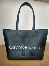 Veľká Calvin Klein kabelka - 2